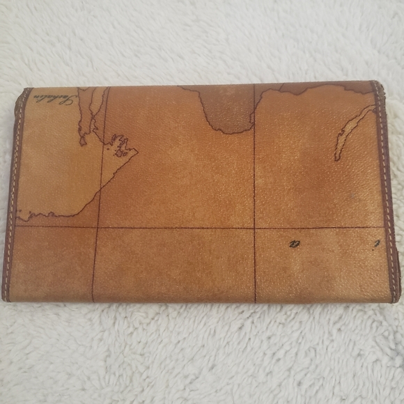 ❣️Alviero Martini Wallet❣️ - Picture 2 of 16